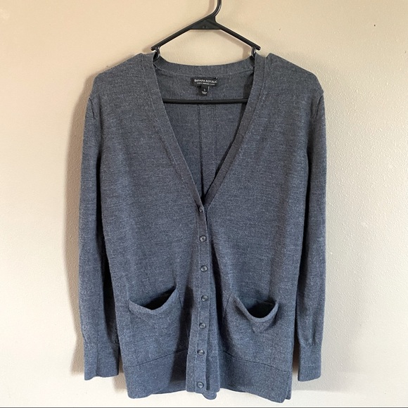 Banana Republic Sweaters - Banana Republic wool sweater